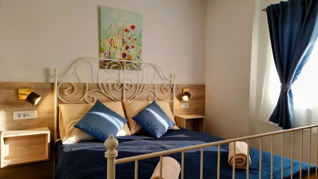 Dorijini Dvori Bed and Breakfast Baška Voda Eksteriør billede