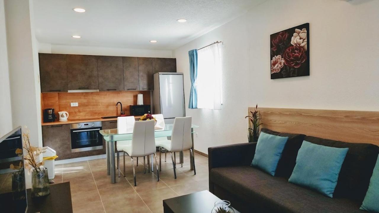 Dorijini Dvori Bed and Breakfast Baška Voda Eksteriør billede