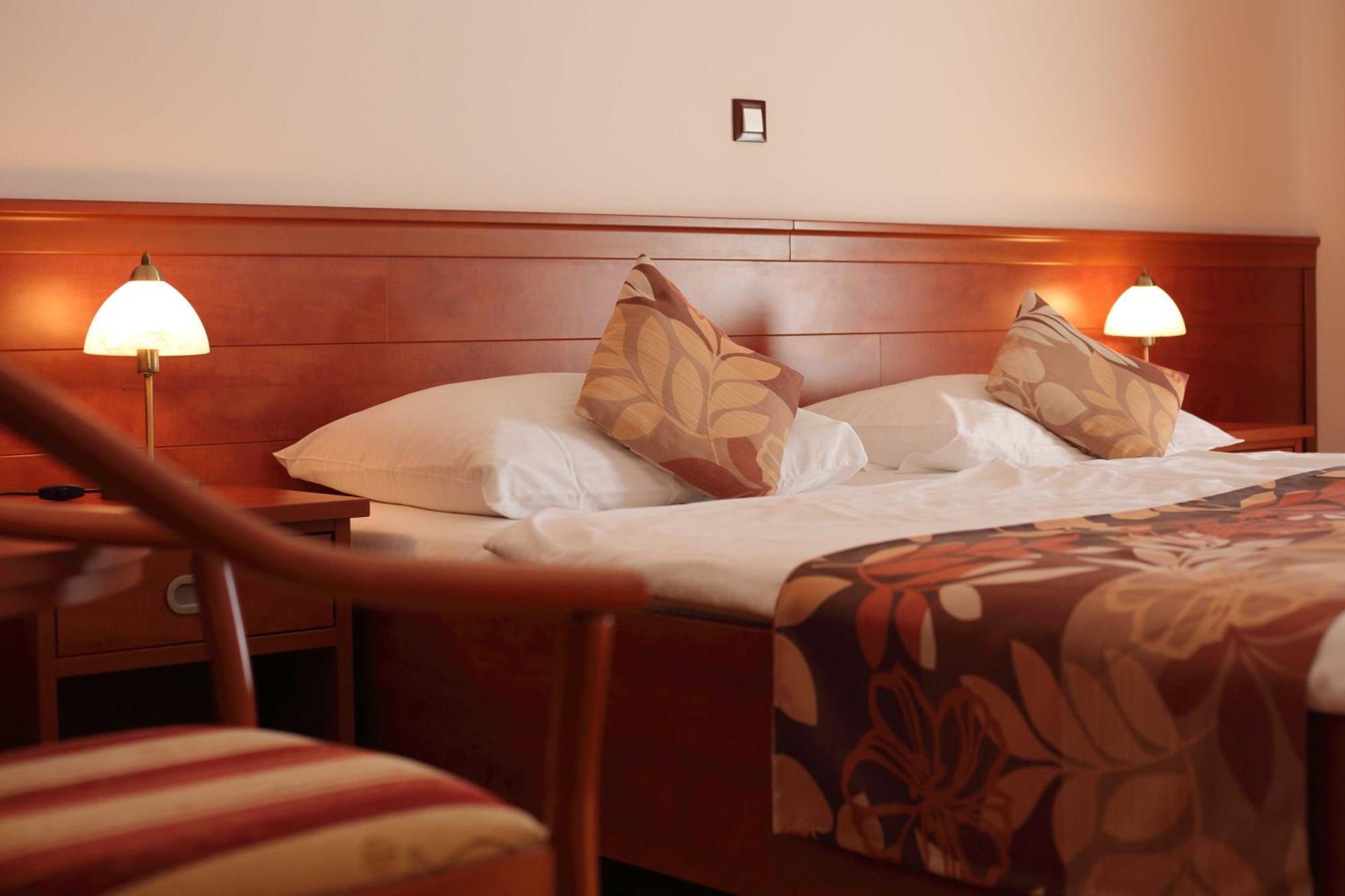 Dorijini Dvori Bed and Breakfast Baška Voda Værelse billede