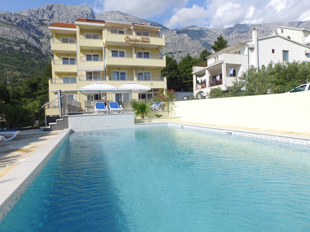 Dorijini Dvori Bed and Breakfast Baška Voda Eksteriør billede