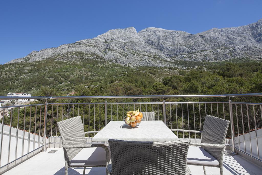 Dorijini Dvori Bed and Breakfast Baška Voda Eksteriør billede