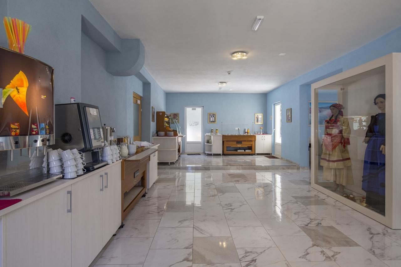 Dorijini Dvori Bed and Breakfast Baška Voda Eksteriør billede